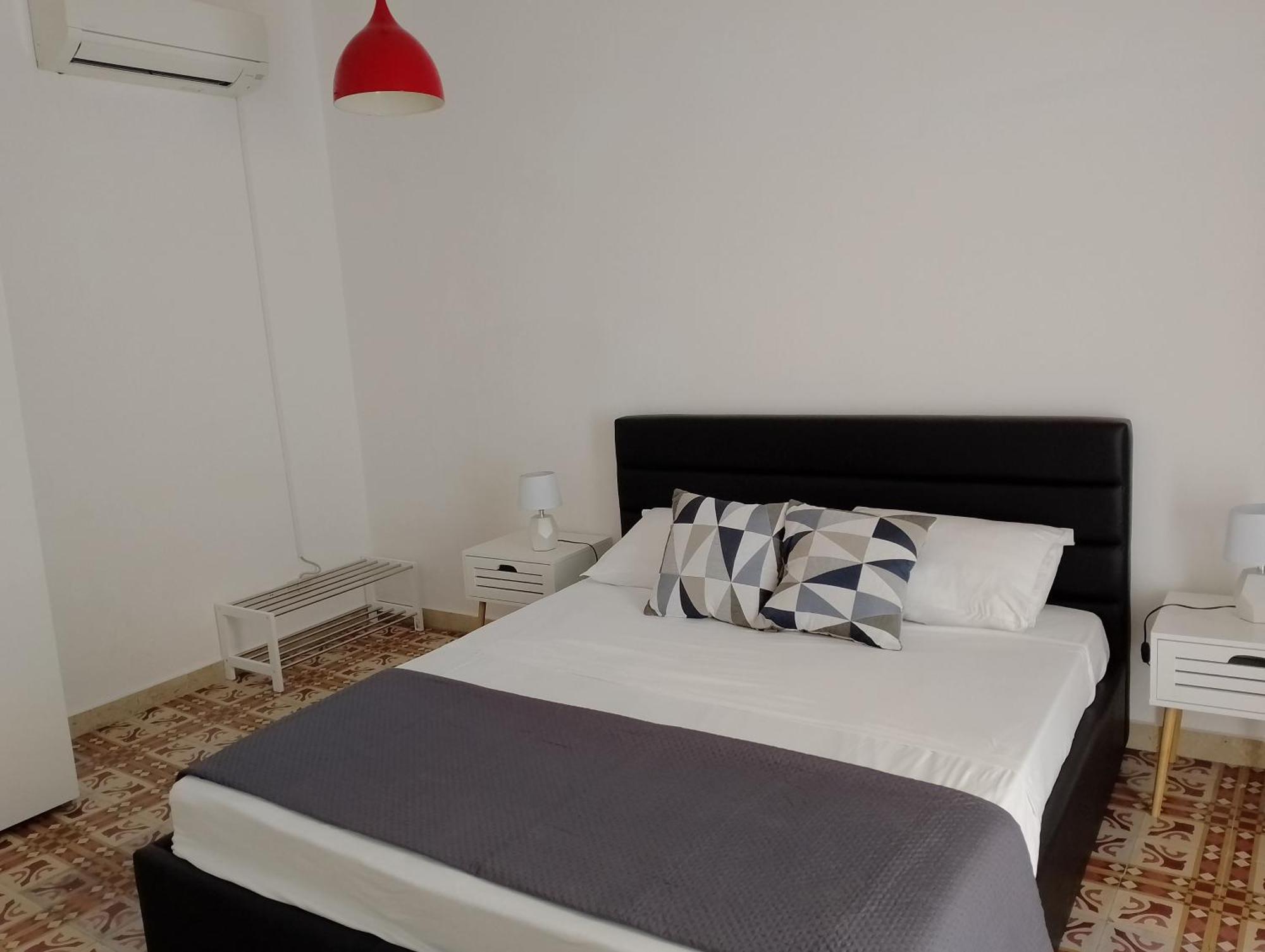 Amira Apartments Trapani Exterior photo